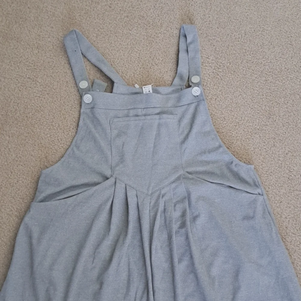 LARGE.    HALARA WIDE LEG WAFFLE ADJUSTABLE STRAPS OVERALLS - Picture 6 of 12